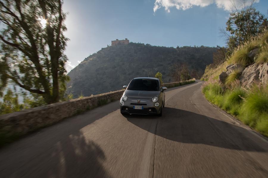  Abarth 595 Turismo (312) 2016 года  (WW) (фото 17 из 18)